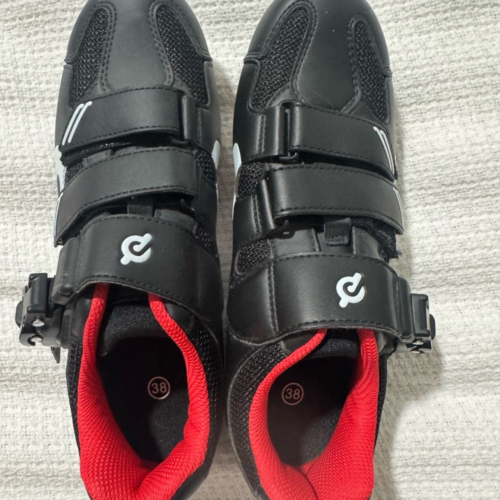 Peloton Black and Red Athletic Shoes - Size 38 (US WOMENS 7.5)